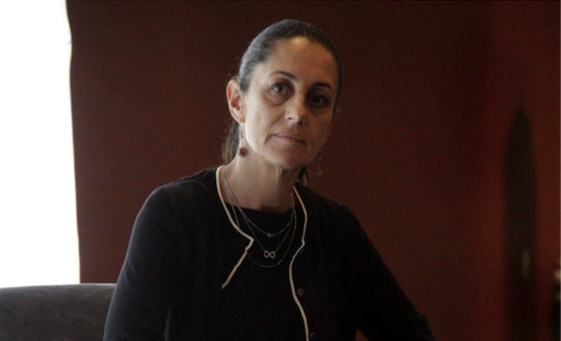 Sheinbaum da rotundo NO a aumento a tarifas de micros y taxis